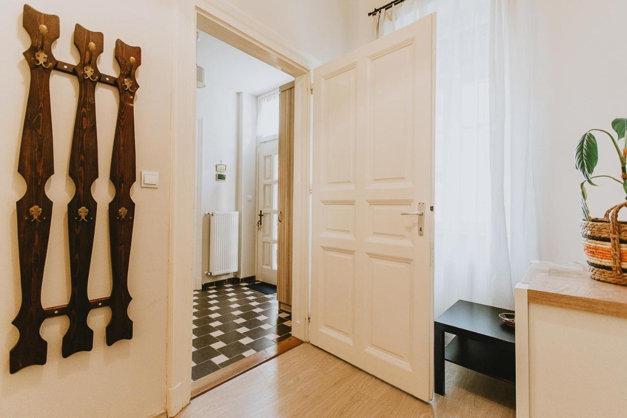 Budapest Folk Apartment 60Sm Spacious And Bright エクステリア 写真