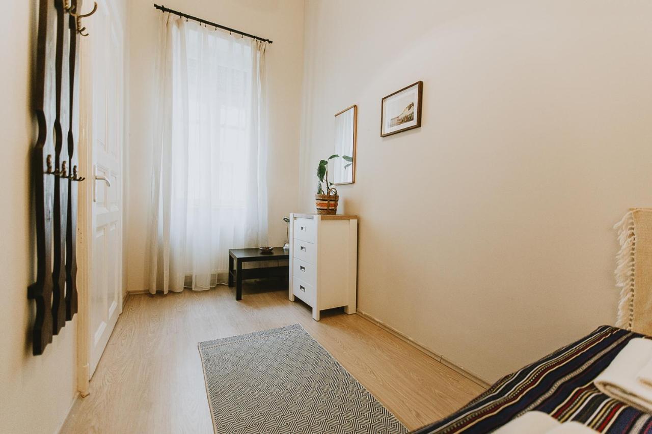 Budapest Folk Apartment 60Sm Spacious And Bright エクステリア 写真