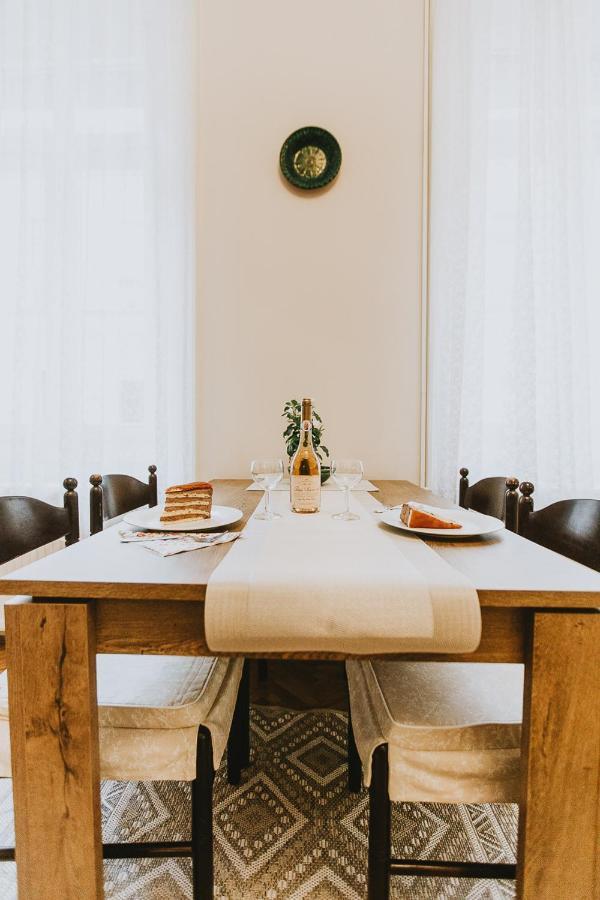 Budapest Folk Apartment 60Sm Spacious And Bright エクステリア 写真